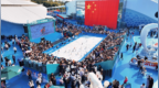 不用等冬天！哈尔滨极地公园淘学企鹅大巡游国庆回归