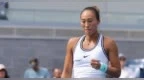 郑钦文逆转柳托娃晋级美网次轮，终结大满贯正赛四连败