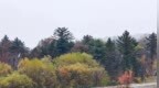 斑斓彩林与皑皑薄雪交相辉映，亚布力三锅盔山迎初雪，雪场全力备战新雪季