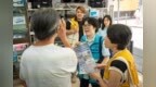 經科局及生產力中心深入社區呼籲商户落實防風防洪防浸措施應對惡劣天氣
