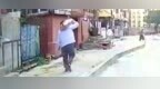 哈尔滨77岁老人买了40斤土豆，57岁热心“的姐”李莉：送老人归家不算完，扛起土豆一步步送上楼