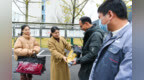 南浔区向广安区职工群众捐赠3000件爱心毛衣