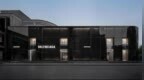 一月两家1000m²新店，Balenciaga正在逆势扩张