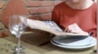 新疆一餐厅用“阴阳”菜单被罚
