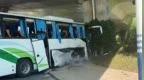警方通报“载学生大巴车与渣土车相撞”