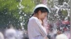 重庆夏季高温，网友建议办泼水节，市文旅委回应