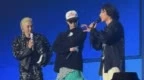 <em>BIGBANG</em>久违合体 <em>权</em><em>志</em><em>龙</em>大声惊喜现身太阳的演唱会