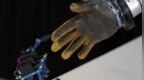 中国科研人员研发新型电子皮肤：机器人感知到危险接触时可直接触发反射动作
