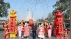 （新春见闻）米奇、米妮在<em>上海迪士尼乐园</em>为瑞狮点睛喜迎中国农历新年