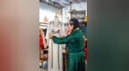 从青丝到白发，她用 34 年让旗袍非遗之美 “穿” 进现代生活