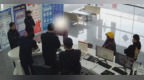 “快送我去银行！” 合肥一出租车司机却开到派出所！