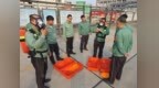 【暖新闻】危急三分钟！京港澳高速上心连心人挺身而出扑灭自燃货车
