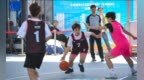 街头上演女子篮球巅峰对决