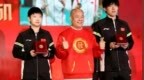 莎莎46万天价球拍为山区孩子圆梦，马龙赠大头15年战拍：国乒领军人物的薪火相传