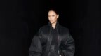 Tyra <em>Banks</em> 时隔三十年回归巴黎世家 BALENCIAGA 时装秀