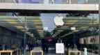 一抢而空！iPhone 16 <em>Pro</em>大降价，天猫旗舰店近30万台苹果备战618