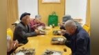 两块钱四菜一汤　温暖食堂让老人告别做饭难