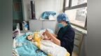 产科护士的凌晨朋友圈收获满屏点赞　看完泪目了……