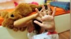 多名幼师殴打女童被拘留后续，盘锦教育局工作人员：该局将专项整治全市幼儿园