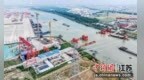 潍宿高铁跨京杭运河特大桥主桥首节钢桁梁完成吊装