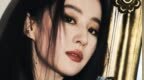 刘亦菲工装短靴搭配，演绎摩登酷飒新风采