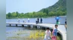华山湖畔亲子戏水乐享清凉