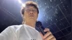 “复活”后的陈奕迅开唱！在台上突然爆咳，挥手示意自己没事