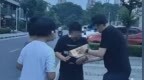 3名“熊孩子”闯入正装修别墅搞破坏，业主：家长带孩子道歉，我回赠了试卷