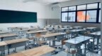 老师迟到1分钟被认定教学事故，合理吗？评论区吵翻了