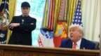 马斯克：我进退两难