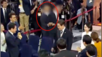 罕见一幕！李在明就职时，因争夺护卫总统的主导权，警卫发生肢体冲突