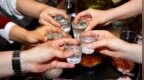 又有两名官员饮酒聚餐致死