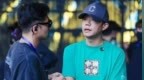 曾毅翻车？佩戴不雅手表惹争议，之前自曝曾踹打工作人员