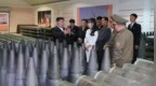 金正恩视察军工企业：要大量生产新型大威力炮弹