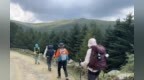 “山系”青年花式登山 点燃户外经济