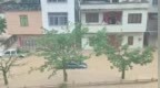 台风来袭广东多地暴雨，商户：大水涌入店铺将货物推走，木门被冲烂