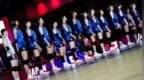 打疯了！日本女排0-2到3-2超级大逆转，5战全胜，如夺冠一般庆祝