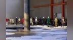 2026春夏时装周丨尘世太喧嚣，我想跟Prada一起换个赛道