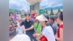 奥运冠军龙道一驰援家乡 亲送物资投入救援第一线