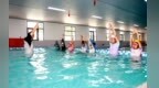 峡江县：学游泳 增技能（图）