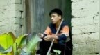 央视前主持人李小萌全网寻找农村少年韦仁龙，当地：2024年大学毕业，目前生活正常