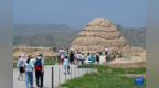 世界遗产西夏陵迎来客流高峰