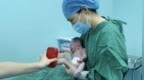 妇产科主任遭“网暴”坠楼身亡，丈夫：3个账号连续7个多月的网暴，让她陷入极度无助