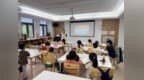红色光影 点燃暑期  江宁区麒麟街道泉水社区举办庆“八一”少儿红色观影活动