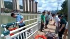 男子岸边醒酒时失足落水 湖北民警快速营救化险为夷！