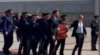 柯克之死成转折点，美国内战要素齐了，马斯克：只想安全走在街上