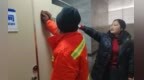 新春走基层|漯河：公厕“美容师”守护城市文明底色