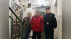夜幕下的温暖护送：武汉民警帮助76岁迷路老人回家