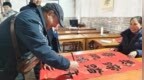 小年文庙墨香浓 义写春联送祝福--郏县文联携手翰墨书院为市民送上新春“文化年货”
