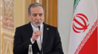 伊朗外长：美国必须立即无条件停止动武威胁